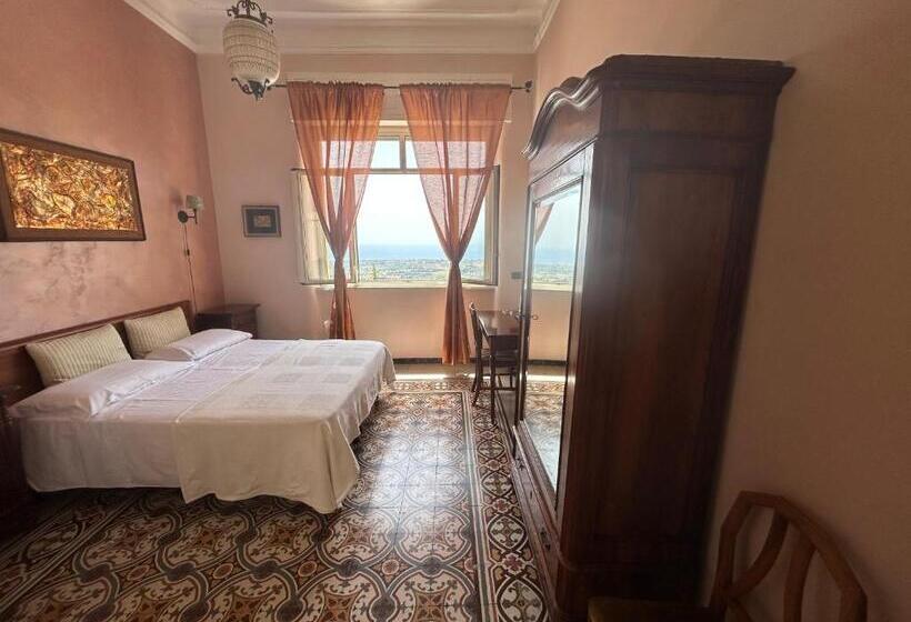 Номер Стандарт Вид на Море, La Finestra Sulla Valle