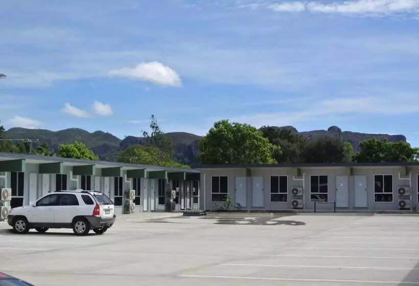 クラシックファミリールーム, Dooley's Tavern & Motel Springsure
