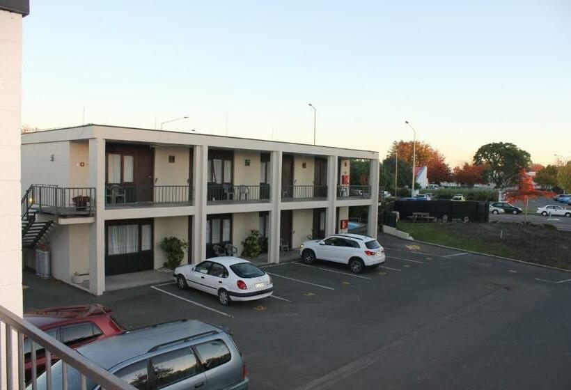 סוויטת ג'וניור, Elmore Lodge Motel