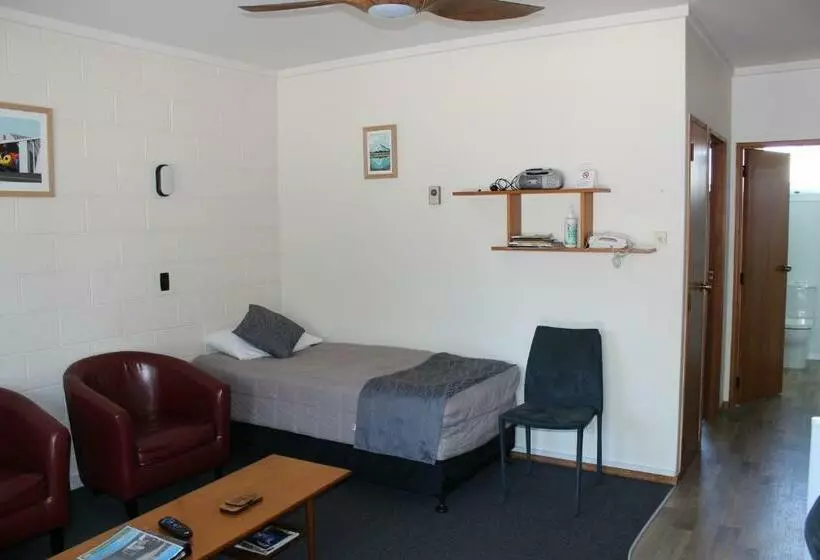 ジュニアスイート, Elmore Lodge Motel