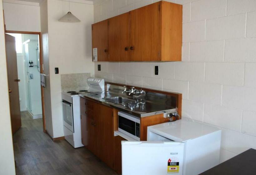 סוויטת ג'וניור, Elmore Lodge Motel