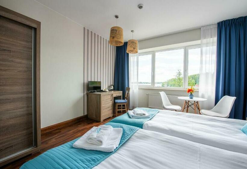 스탠다드 룸, Ach Mazury