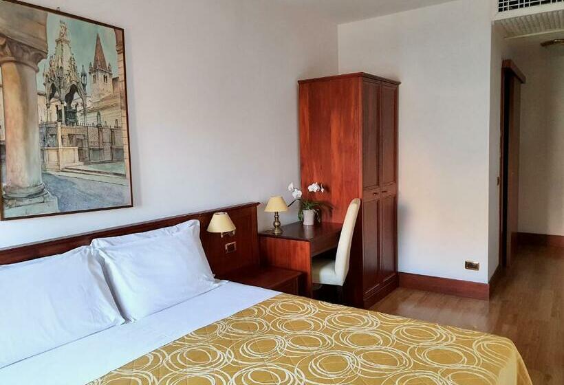 Chambre Standard, Aurora