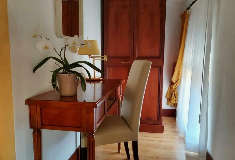 Chambre Standard, Aurora