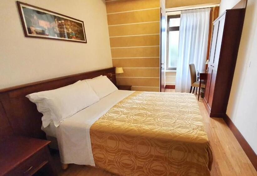 Chambre Standard Individuelle, Aurora