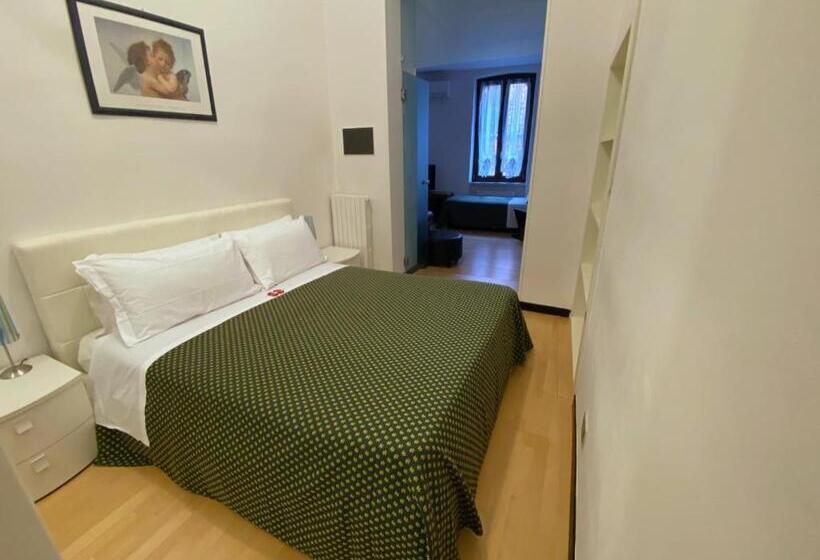 Studio Standard, Aurora