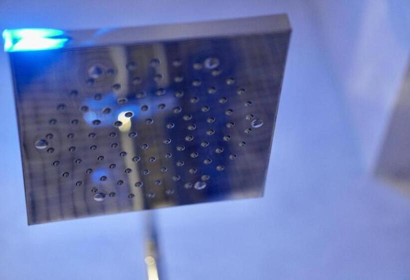 Junior Suite, Aurora