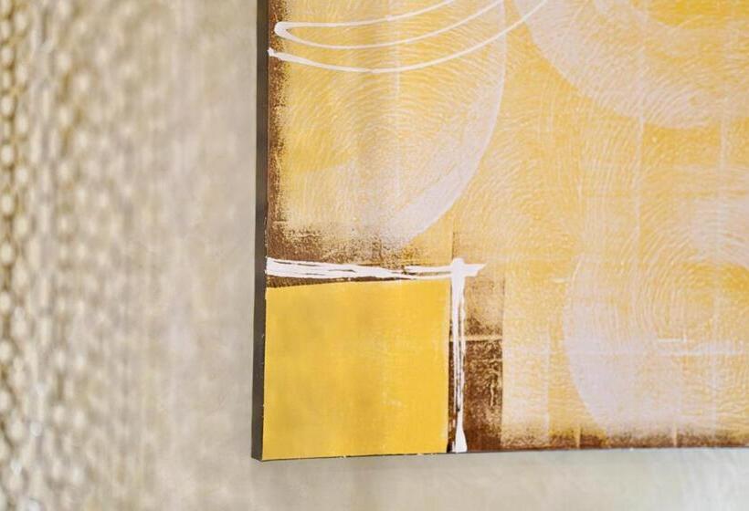 Junior Suite, Aurora