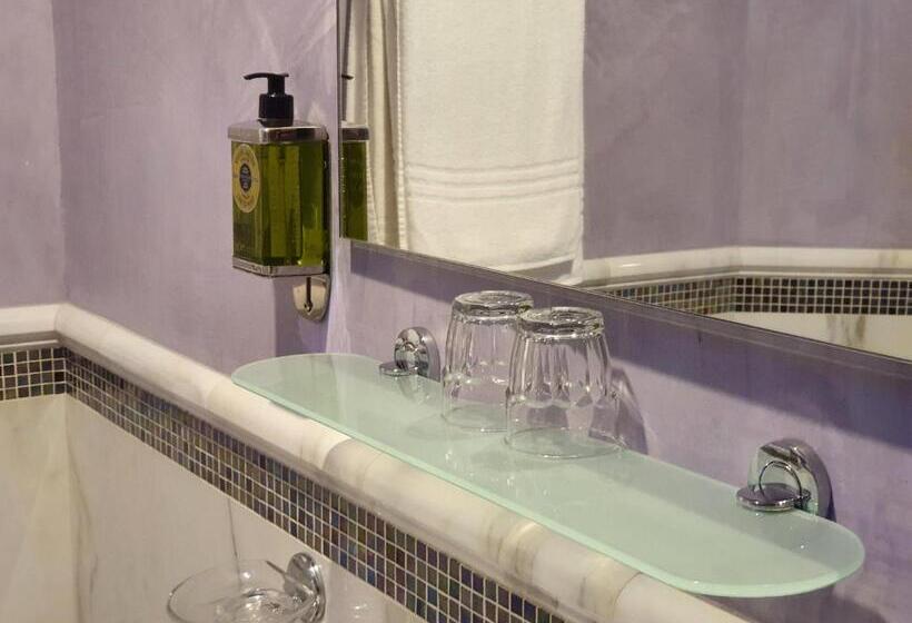 Chambre Standard, Aurora