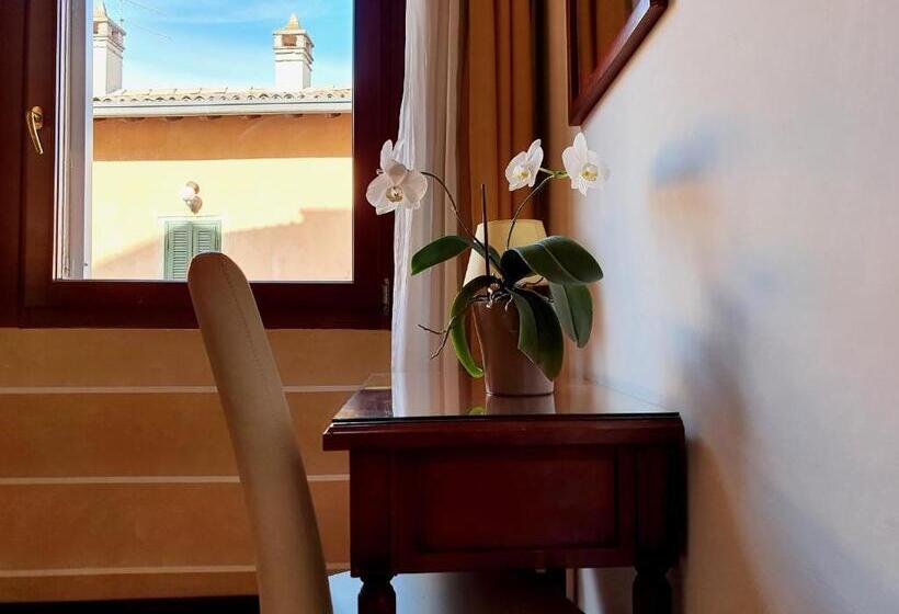 Chambre Standard, Aurora