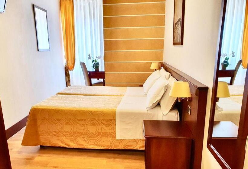 Chambre Standard, Aurora