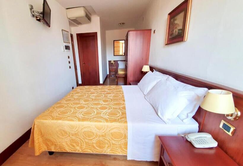 Chambre Standard, Aurora