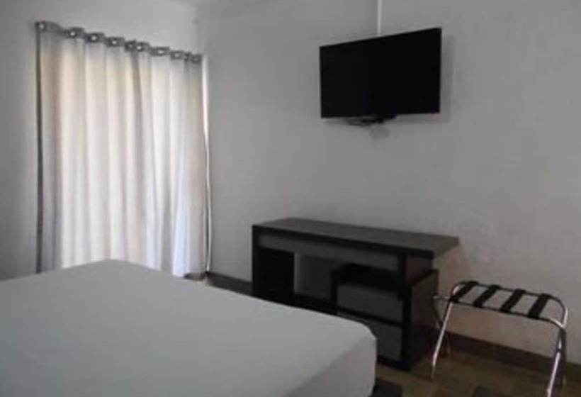 חדר סטנדרט שתי מיטות זוגיות, Co Inn