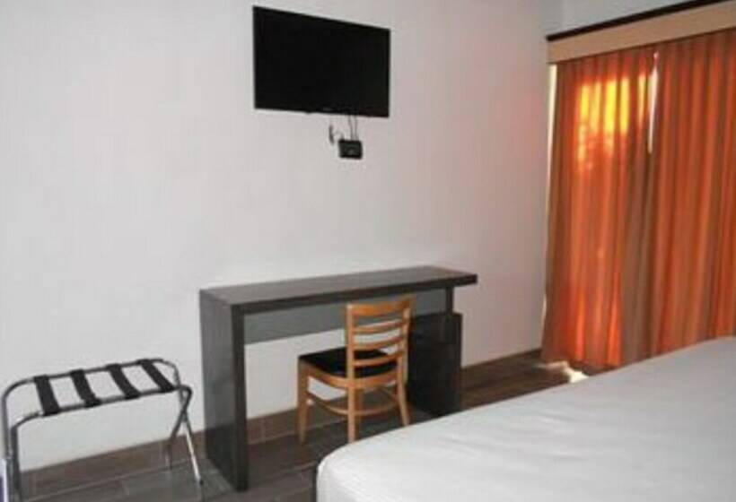 חדר סטנדרט שתי מיטות זוגיות, Co Inn