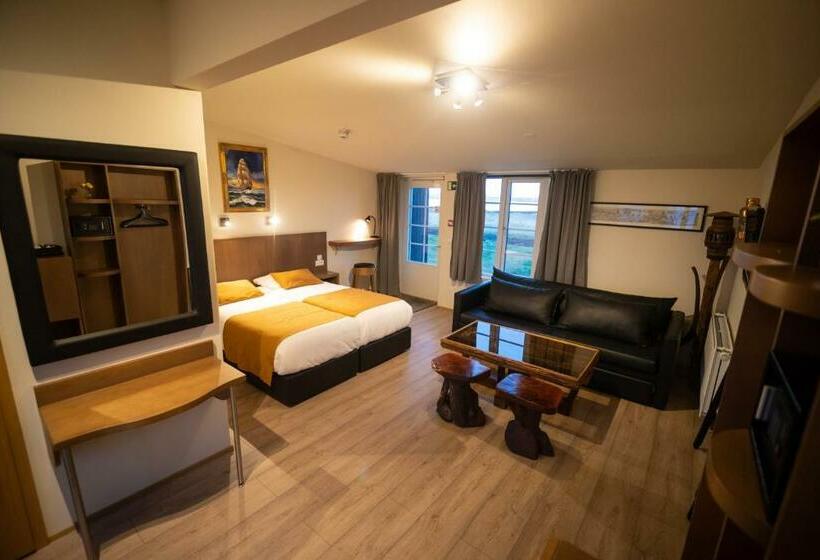 اتاق سوپریور, Hlid Fisherman S Village