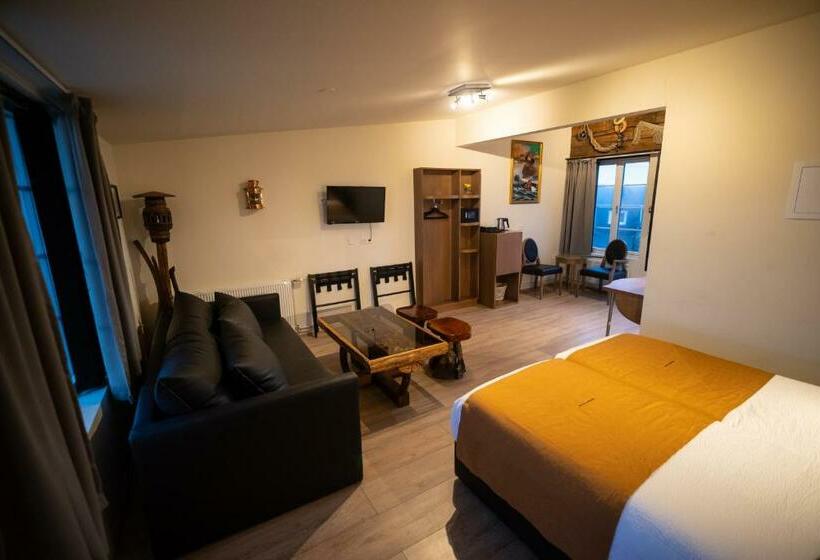 اتاق سوپریور, Hlid Fisherman S Village