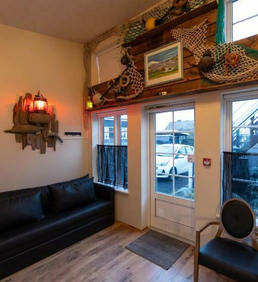 اتاق سوپریور, Hlid Fisherman S Village