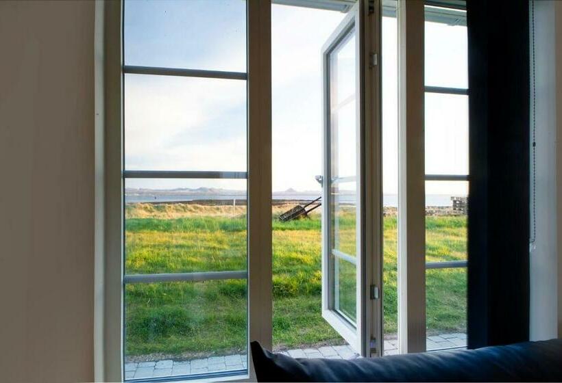 اتاق سوپریور, Hlid Fisherman S Village