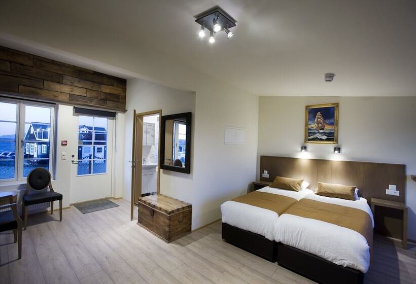 اتاق سوپریور, Hlid Fisherman S Village