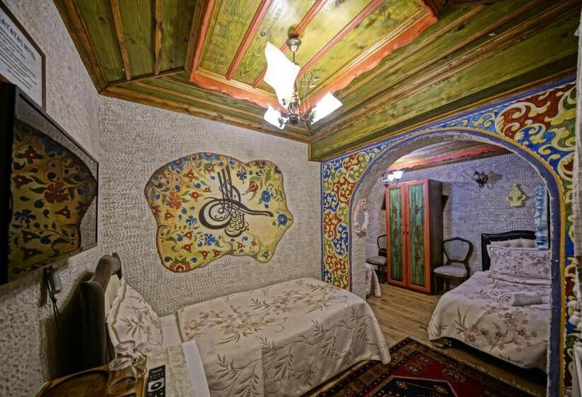 غرفة قياسية ثلاثية, Kayatas Cave Suites
