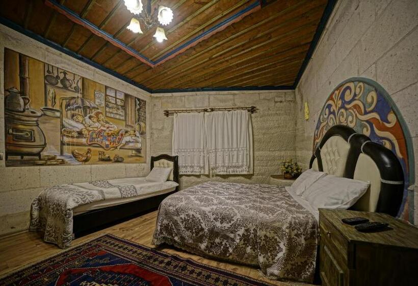 اتاق استاندارد سه نفره, Kayatas Cave Suites