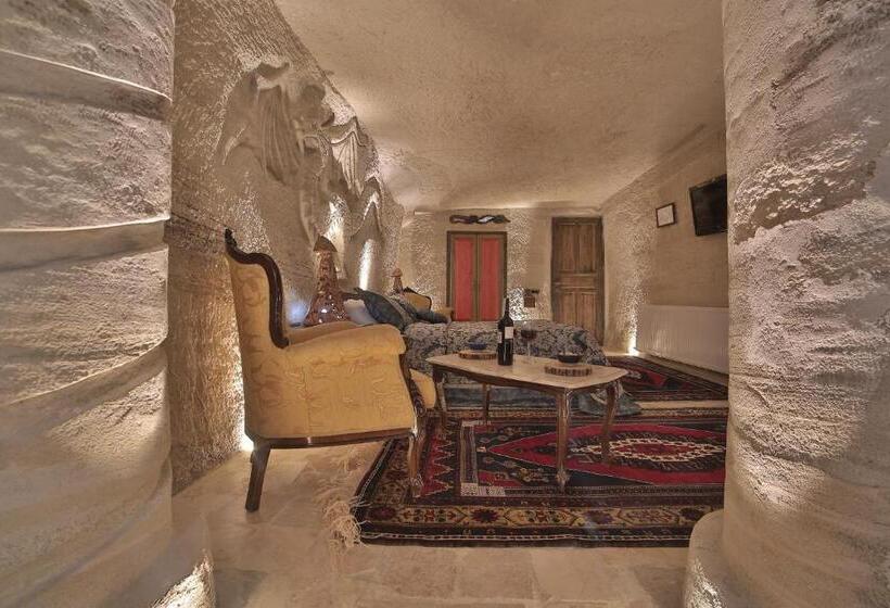 اتاق استاندارد با تخت بزرگ, Kayatas Cave Suites