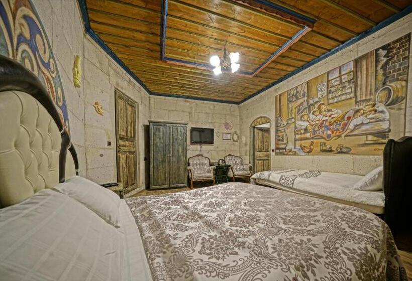 اتاق استاندارد سه نفره, Kayatas Cave Suites