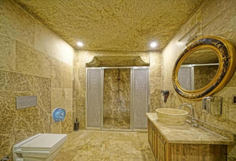 اتاق لوکس, Kayatas Cave Suites