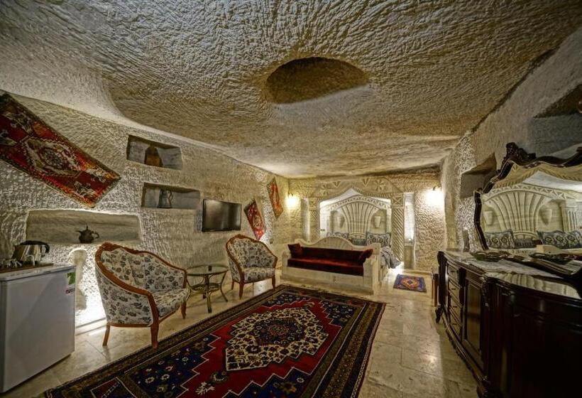 اتاق لوکس, Kayatas Cave Suites
