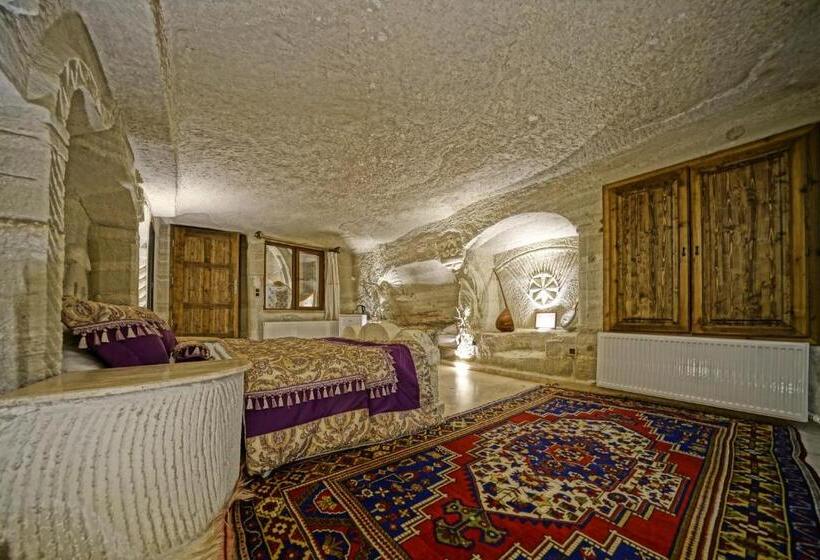 اتاق لوکس, Kayatas Cave Suites