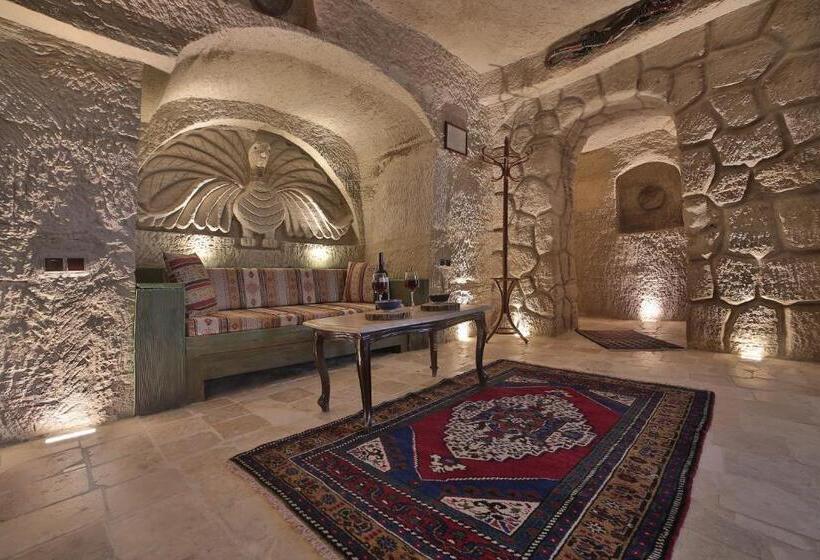 اتاق استاندارد با تخت بزرگ, Kayatas Cave Suites