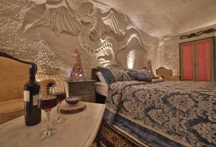 اتاق استاندارد با تخت بزرگ, Kayatas Cave Suites