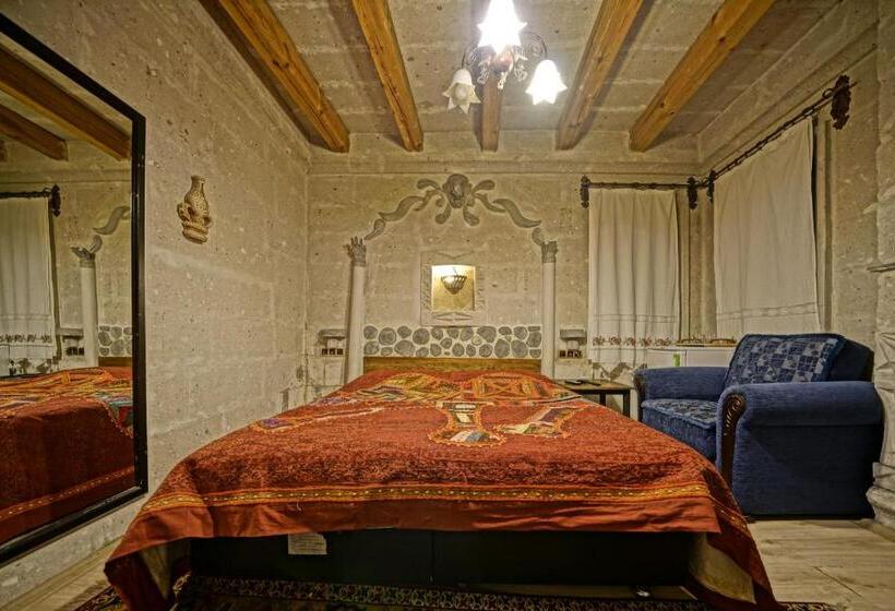 غرفة قياسية, Kayatas Cave Suites