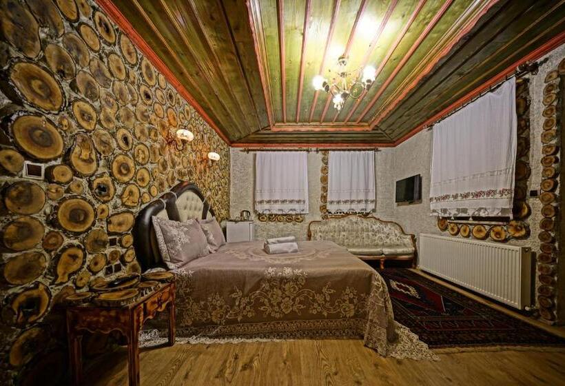 اتاق استاندارد سه نفره, Kayatas Cave Suites