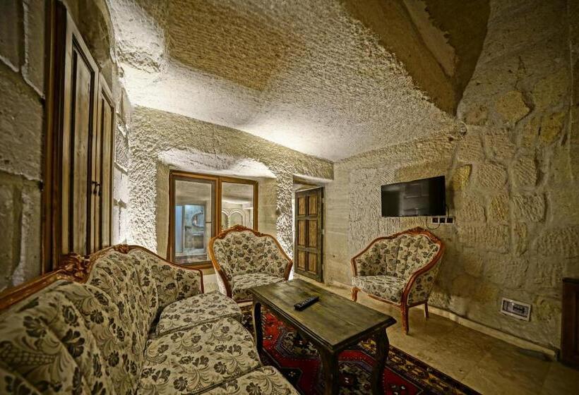 اتاق لوکس, Kayatas Cave Suites