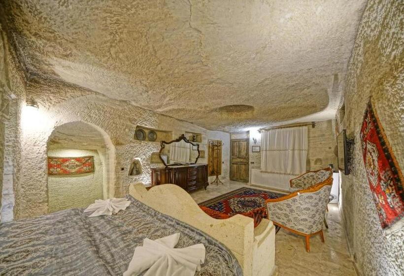 اتاق لوکس, Kayatas Cave Suites