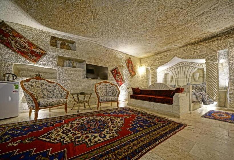 اتاق لوکس, Kayatas Cave Suites