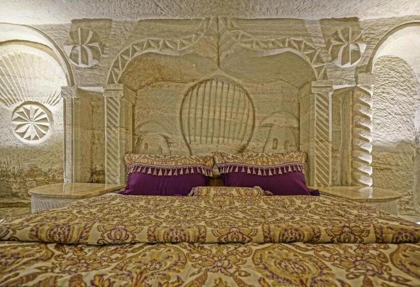 اتاق لوکس, Kayatas Cave Suites