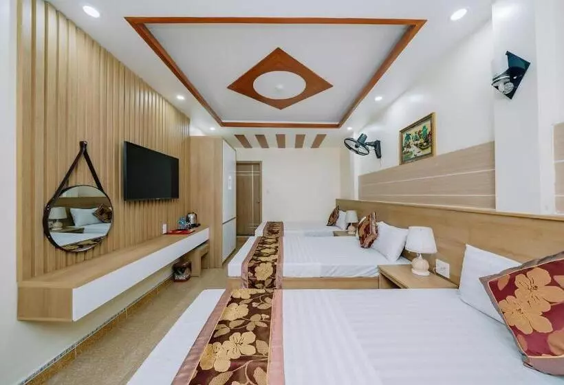 اتاق سوپریور سه تخته, My Ngoc