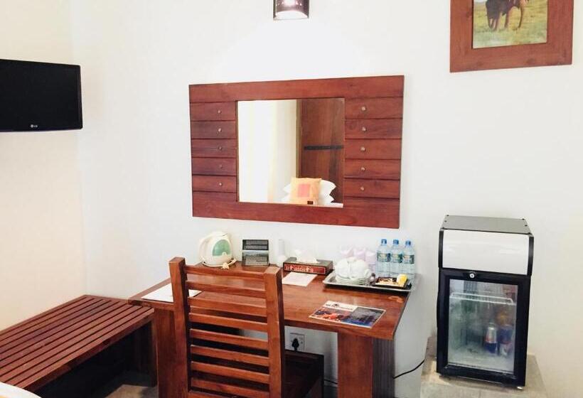 Трехместный Номер Deluxe, Nil Diya Mankada Safari Lodge