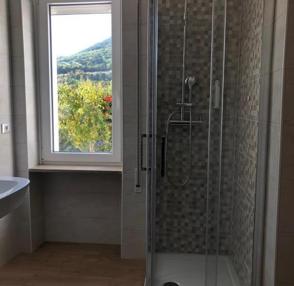 اتاق استاندارد چهار تخته, Porta Rivera