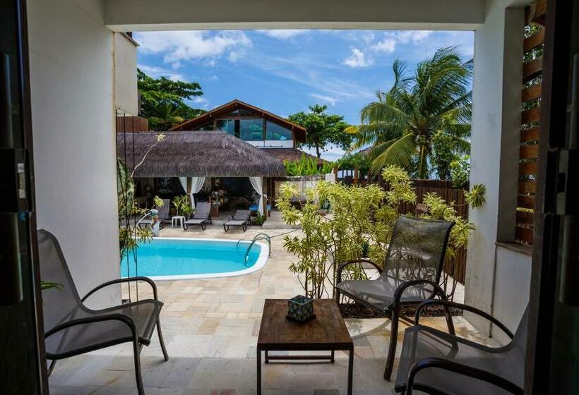 غرفة قياسية ثلاثية, Pousada Rigatoni