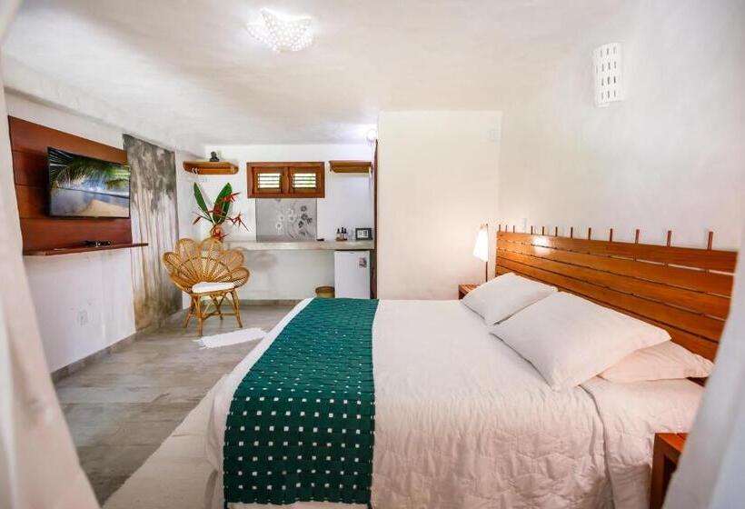 بنجلو قياسى, Pousada Rigatoni