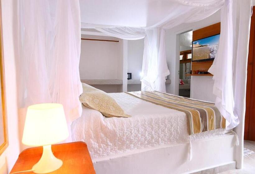 بنجلو قياسى, Pousada Rigatoni