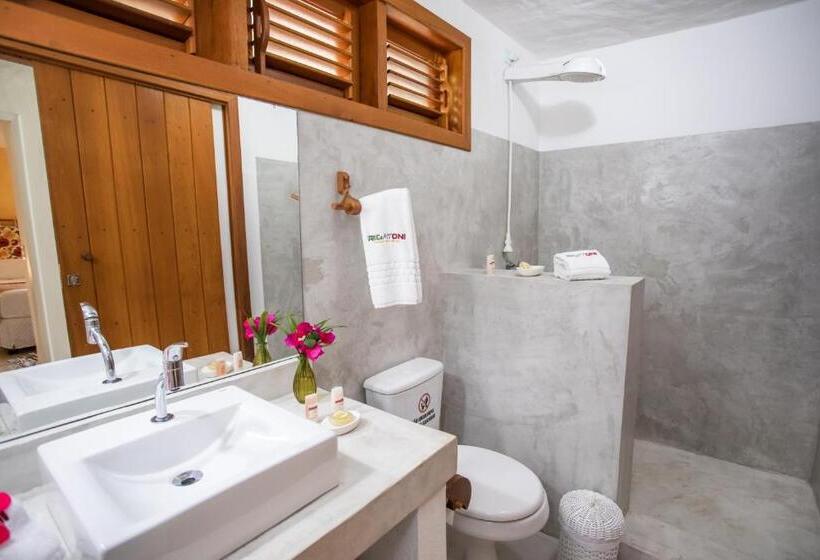 بنجلو قياسى, Pousada Rigatoni