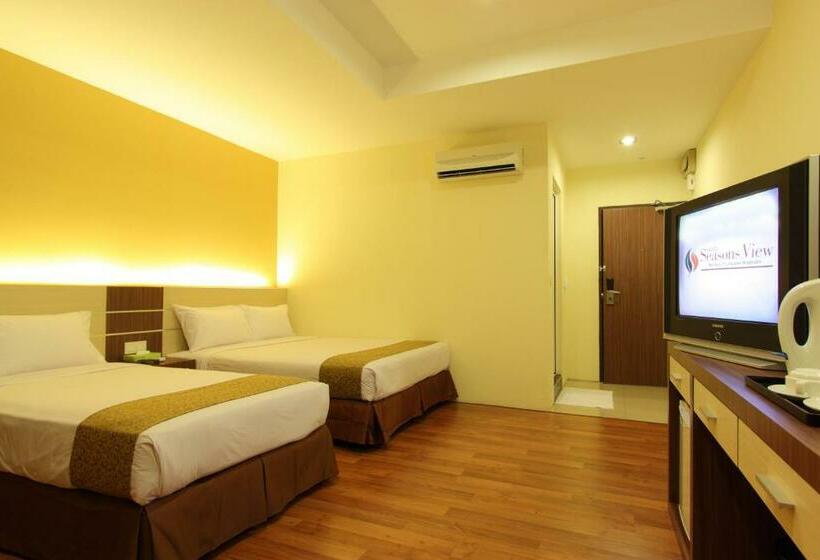 غرفة عائلية, Seasons View