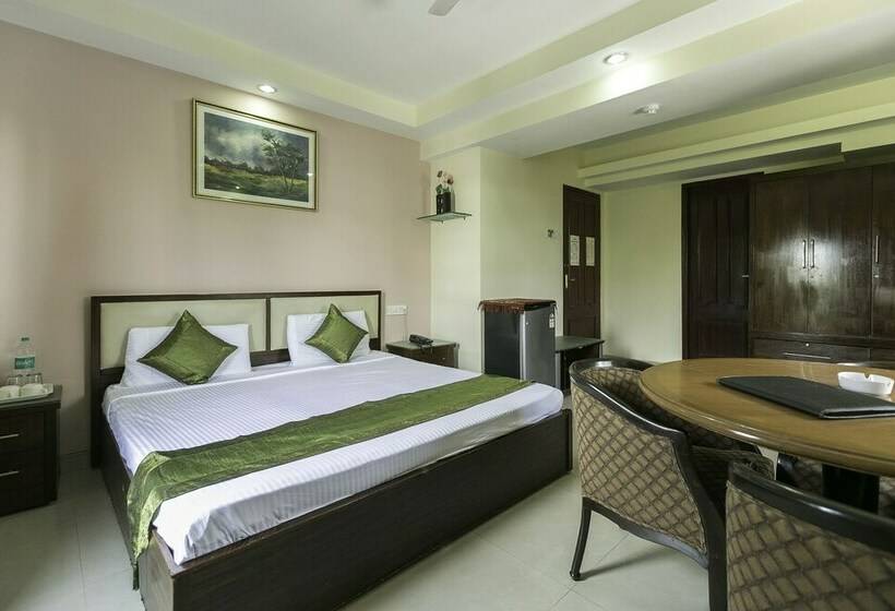 Номер Deluxe, Treebo Trend New Castle