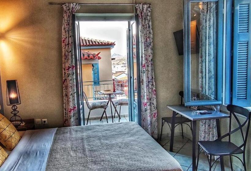חדר משפחתי, Porto Bello Nafplio