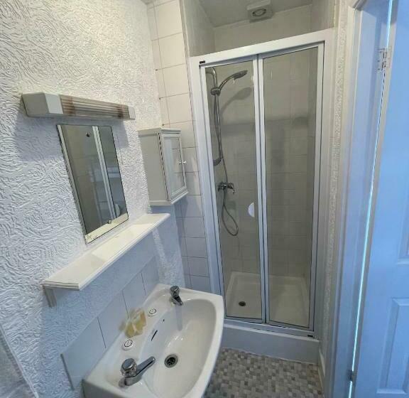 חדר משפחתי, Queens Hotel, Skegness