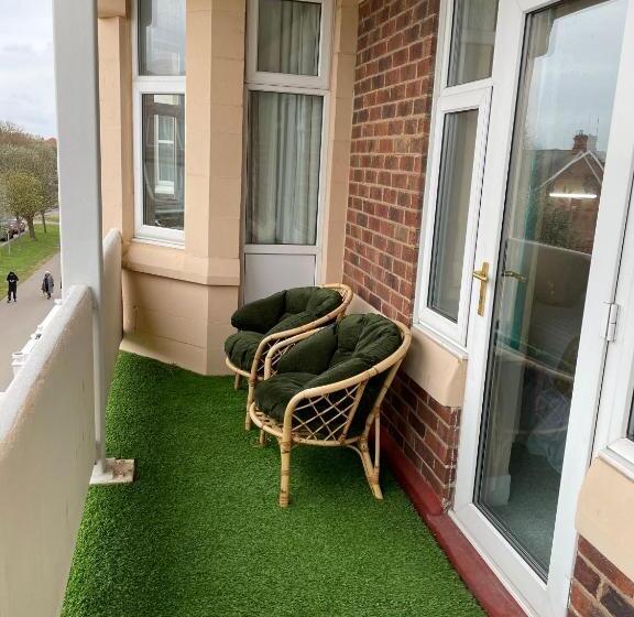 标准间带阳台, Queens Hotel, Skegness